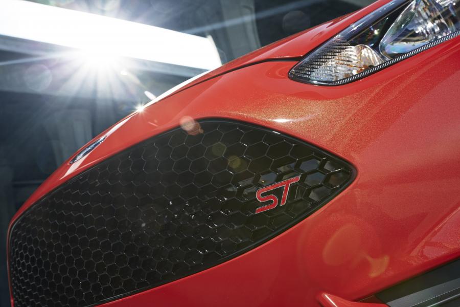  Ford Fiesta ST 2014 года  (US) (фото 45 из 78)